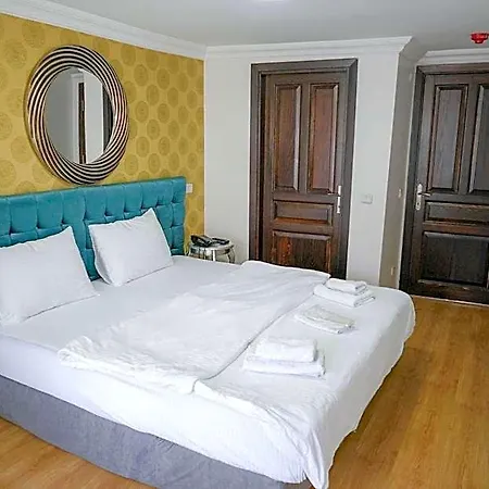 Hotel My Way Butik 3*
