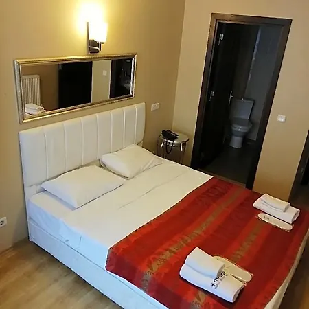 Hotel My Way Butik 3*